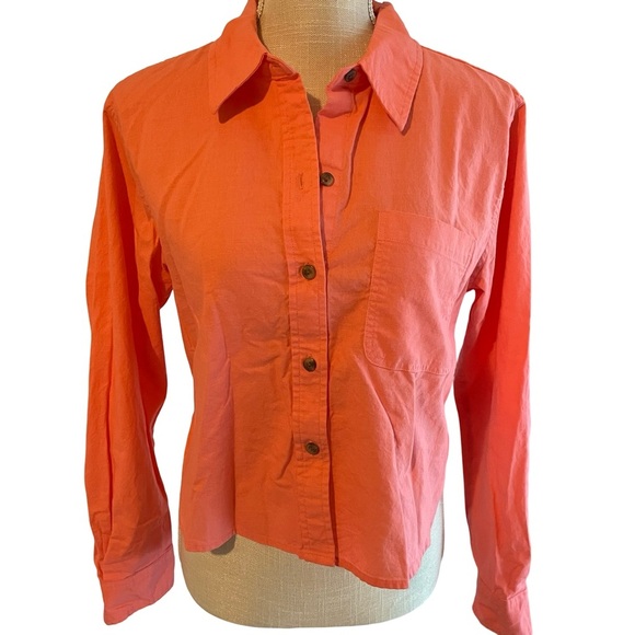 Universal Thread Cropped Fit Button Down - Picture 1 of 6